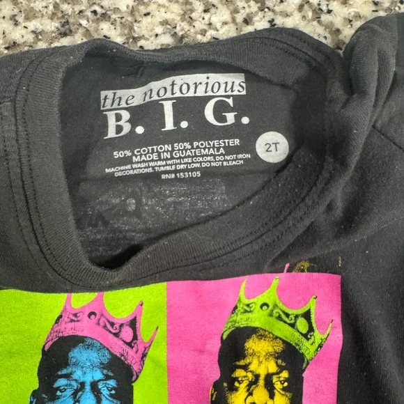 Biggie T-shirt 2t - Picture 2 of 3